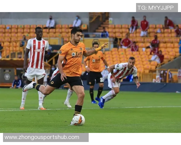 希勒点评维尔茨首球表现称主场对阵狼队并不特殊但与埃基蒂克配合默契 希勒点评维尔茨首球表现称主场对阵狼队并不特殊但与埃基蒂克配合默契